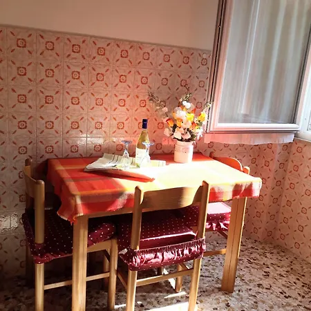 Trilly House Apartment *