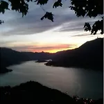 Lägenhet Trilly House *