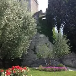 Trilly House Perledo