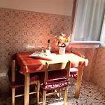 Trilly House Apartment *