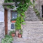 Trilly House * Perledo