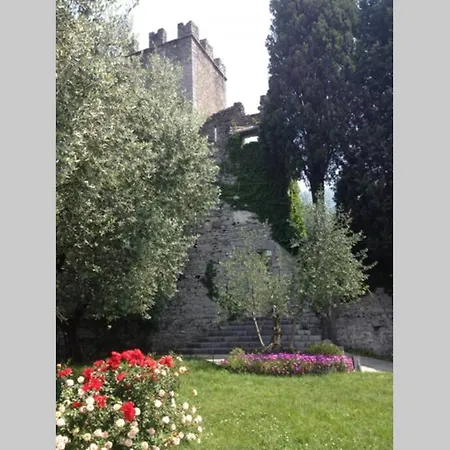 Trilly House * Perledo