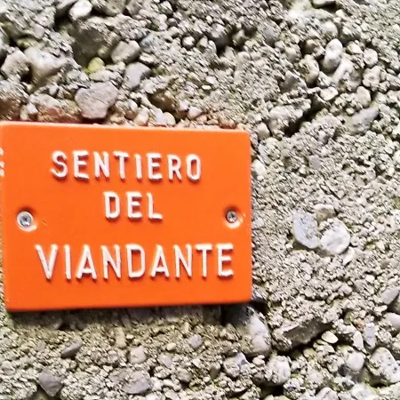 דירה Trilly House